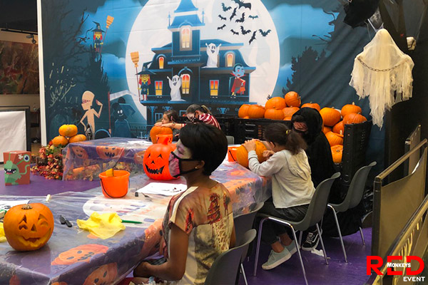 Animation-Me╠ütropole-Lausanne-Halloween