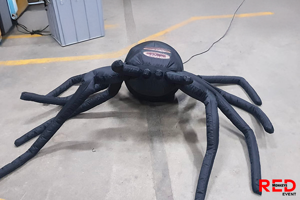 Araigne╠üe-gonflable-halloween