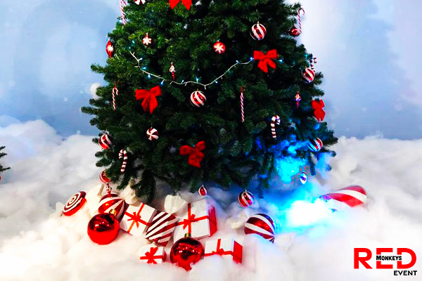 Noe╠êl-crissier-deco-red-monkeys-8